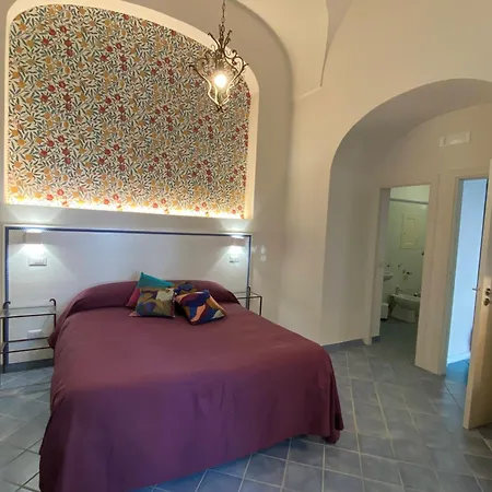 Apartament Limoni *