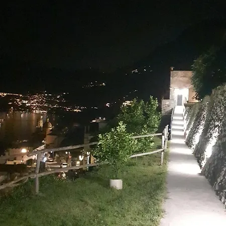 Limoni Apartament *