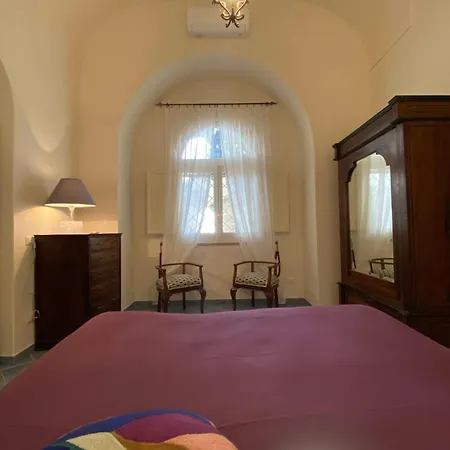 Limoni Apartment